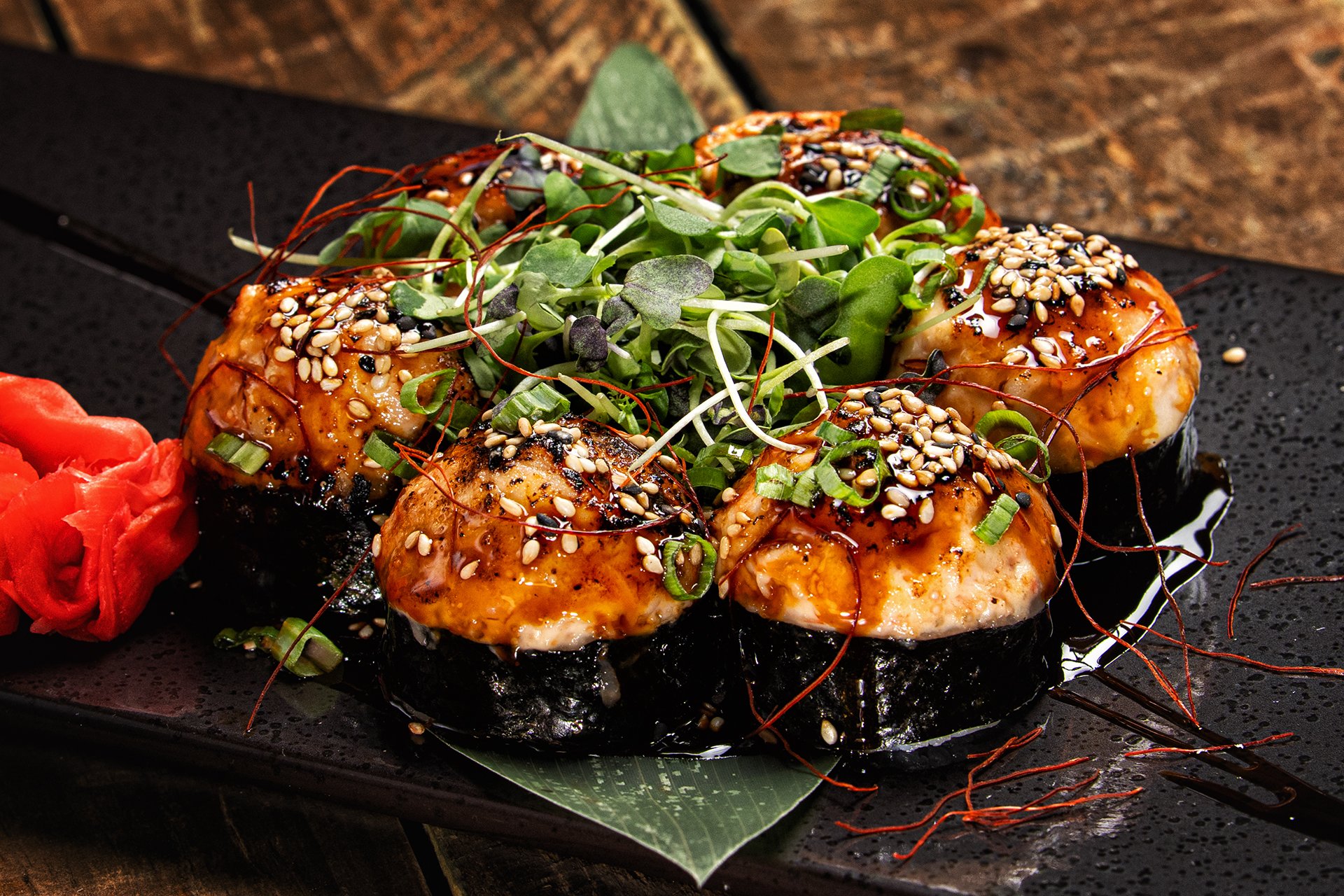 Baked volcano roll